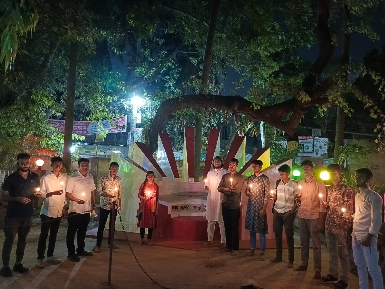 ছাত্র ফ্রন্ট সরকারি তোলারাম কলেজ শাখার মোমবাতি প্রজ্জ্বলন