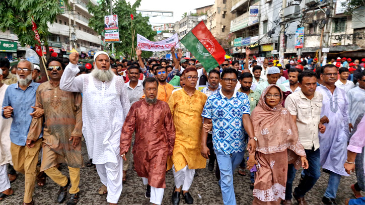 তারুণ্যের সমাবেশে সাখাওয়াত-টিপুর নেতৃত্বে মহানগর বিএনপির শোডাউন