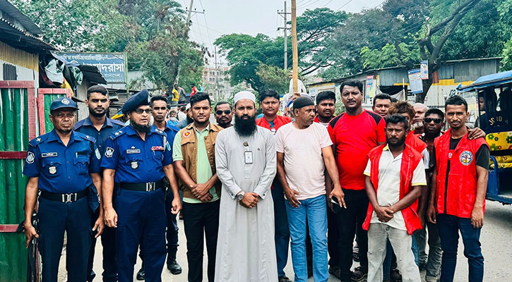 নারায়ণগঞ্জে জেলা প্রশাসনের পরিচ্ছন্নতা অভিযান